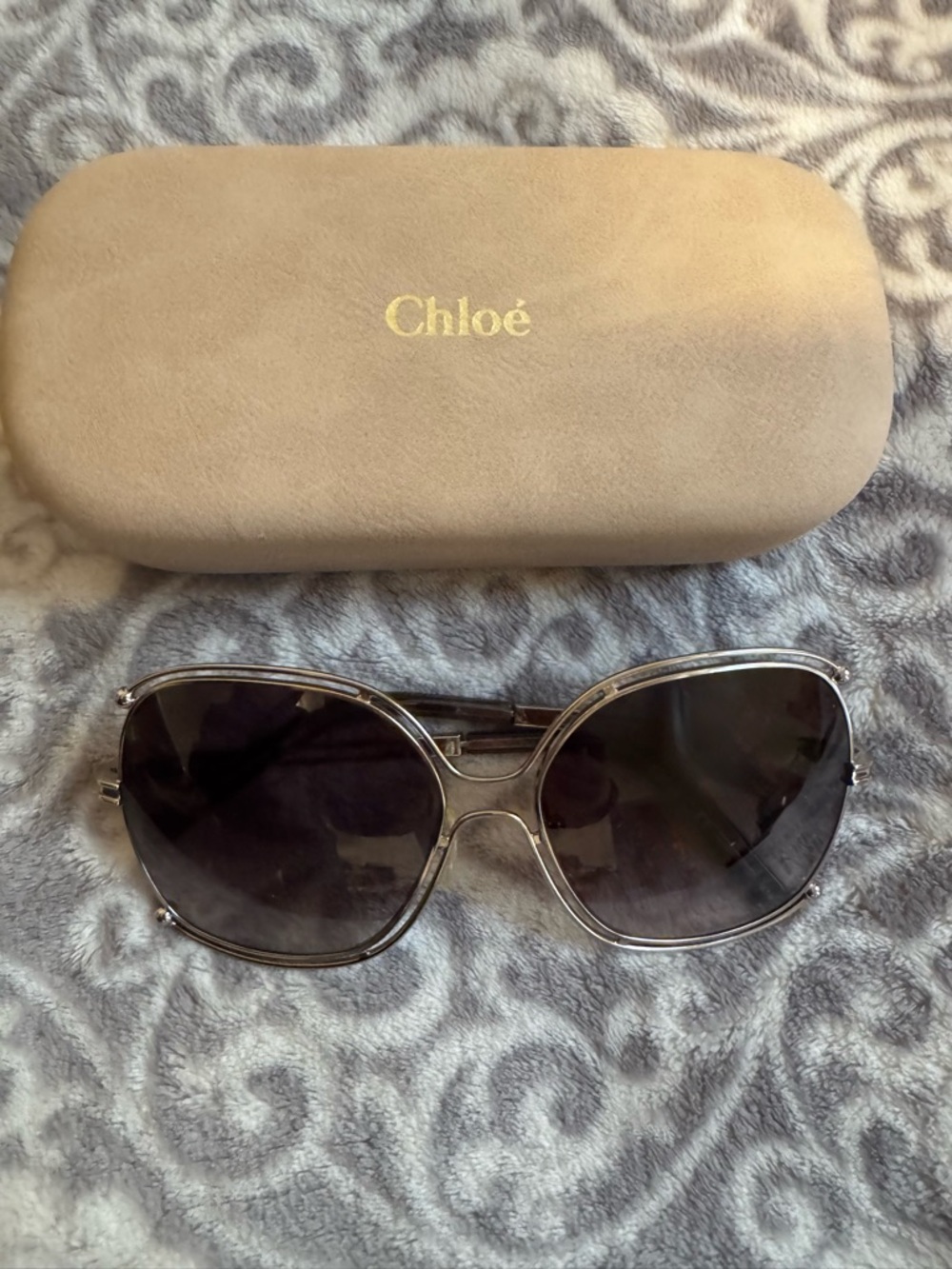 Chloé Silver Frame Sunglasses with Dark Lenses
